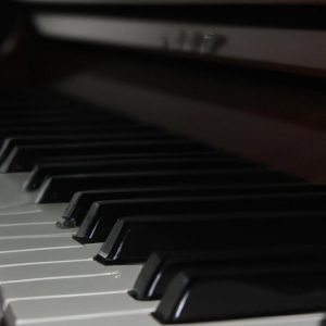 Czym się różni fortepian od pianina?